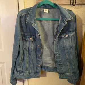Medium wash denim jacket